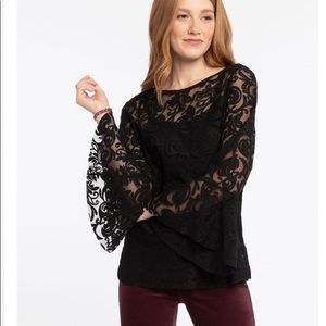 Brand new NIC+ZOE LOVELY LACE TOP for girls